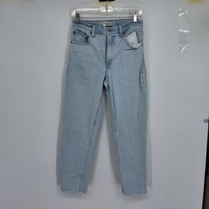 Abercrombie & Fitch Sz 27/4 Light Blue Mom Jeans